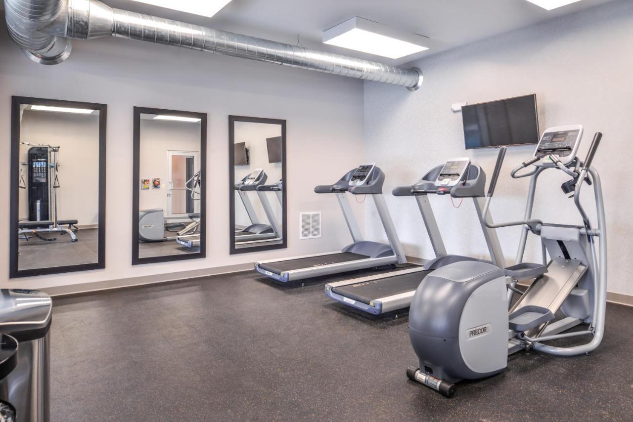 Country Inn & Suites By Radisson, Ft Atkinson, Wi Fort Atkinson Bagian luar foto